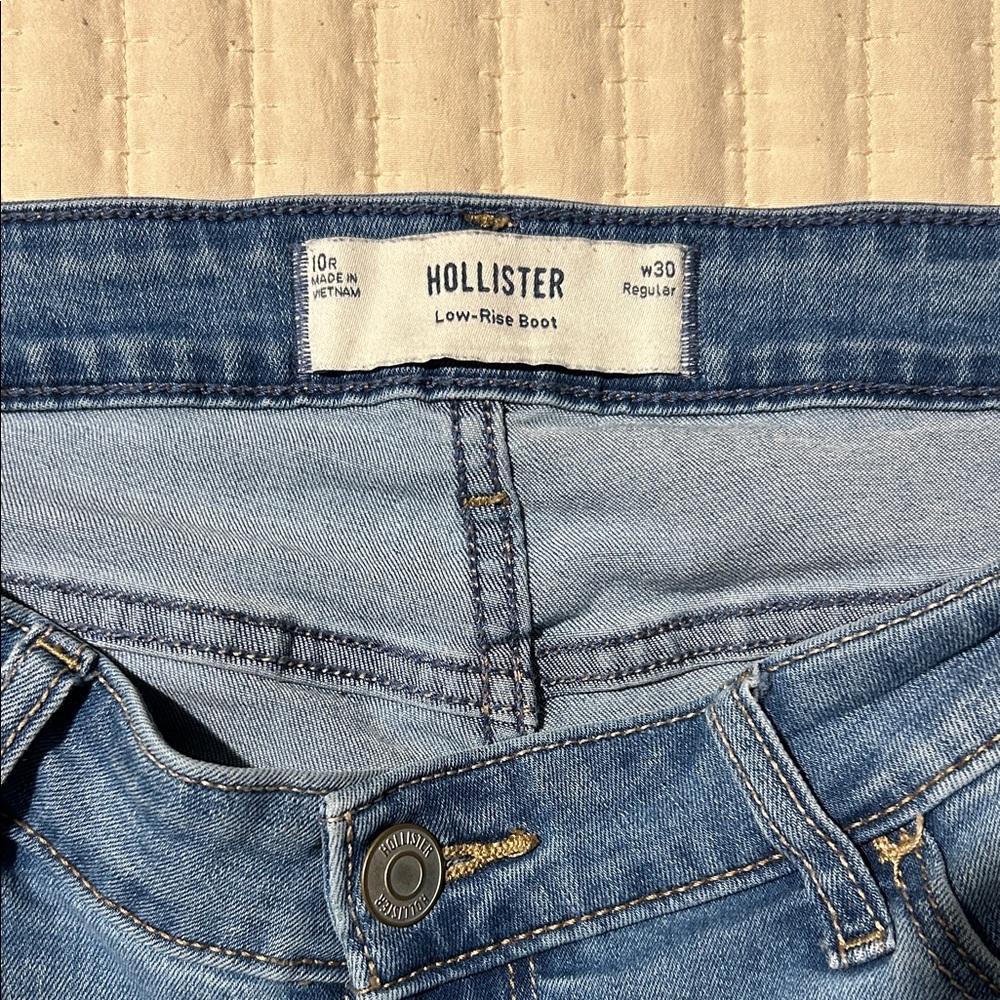Hollister Light Blue flair Jeans - Picture 2 of 3